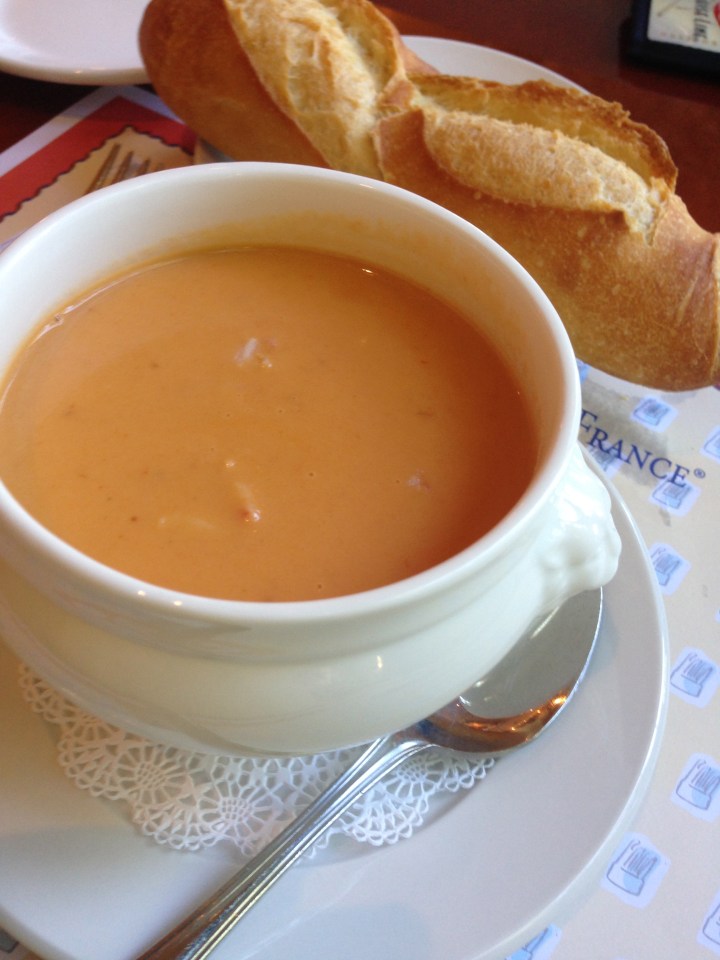 Course 1: Lobster Bisque