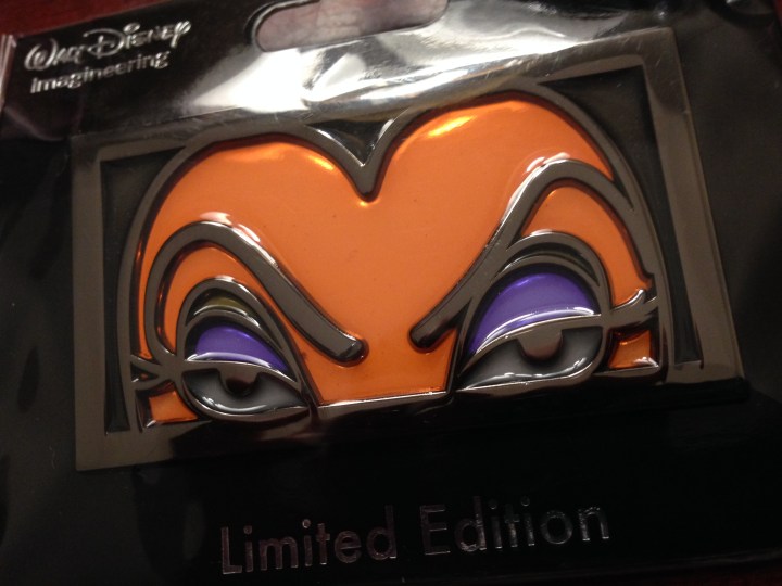 Villain stained glass jumbo pins LE 250