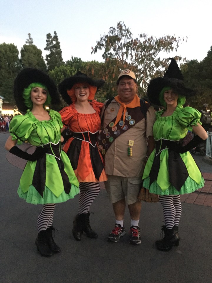 Hanging with the witches at Toontown! Cast members were in costume for photos but also to help regulate the lines