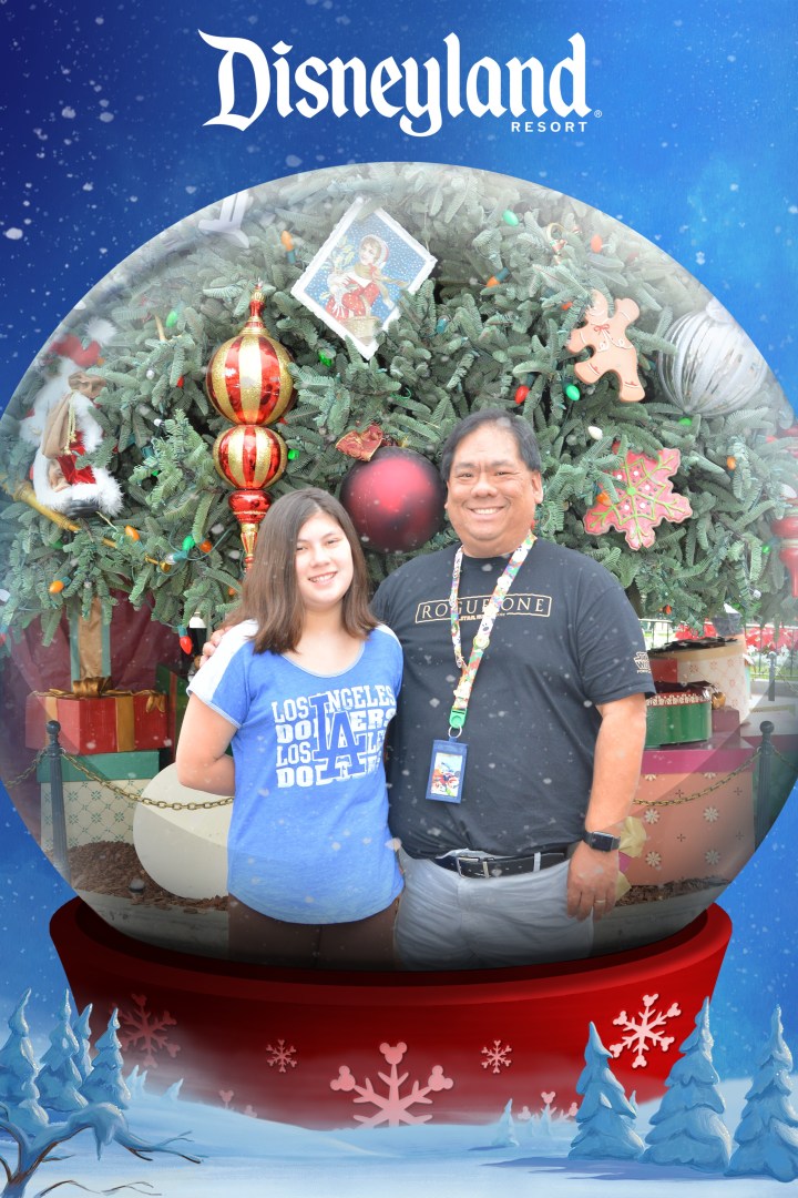 Unlimited PhotoPass downloads are awesome - but do you need more than one per party?